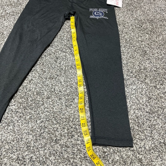 Ladies Penn State Nittany Lions Leggings / Yoga Pants size Large NWT - Picture 2 of 11